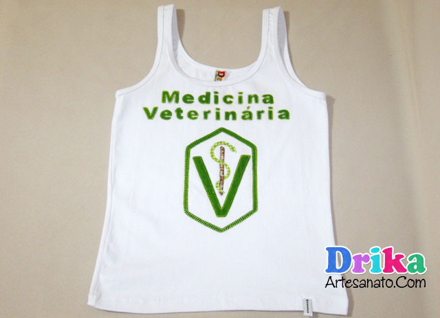 Camiseta Personalizada com Aplique de Medicina Veterinária