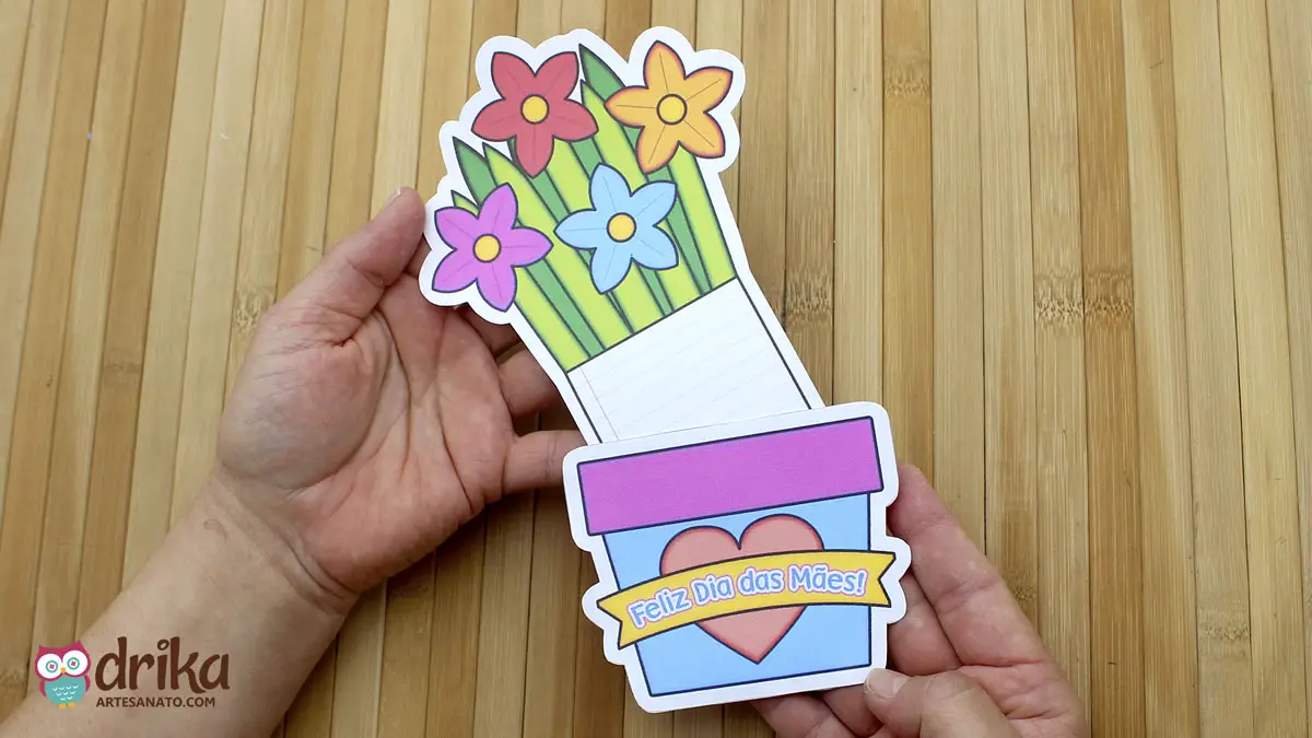 Cartão de Dia das Mães com Vaso de Flores em PDF