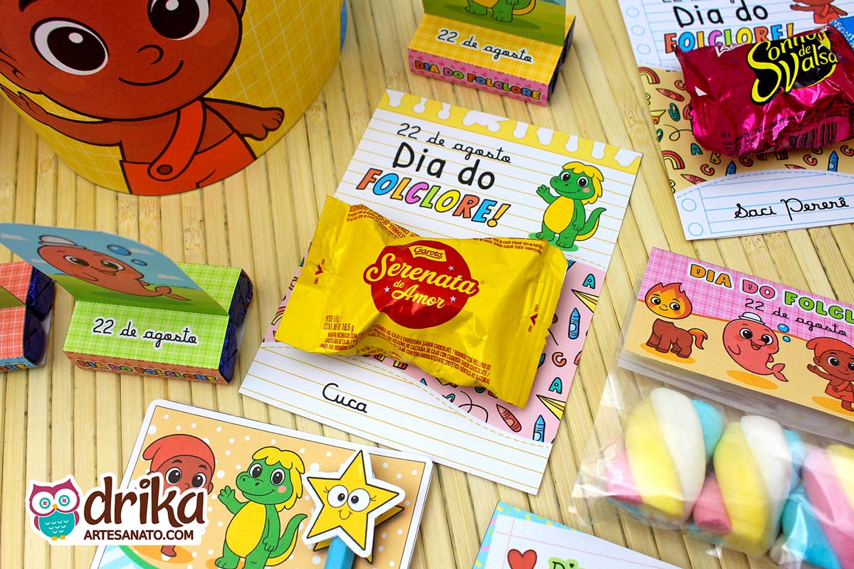 Cartão da Cuca com bombom Serenata de Amor entre outras lembrancinhas da coleção VIP.